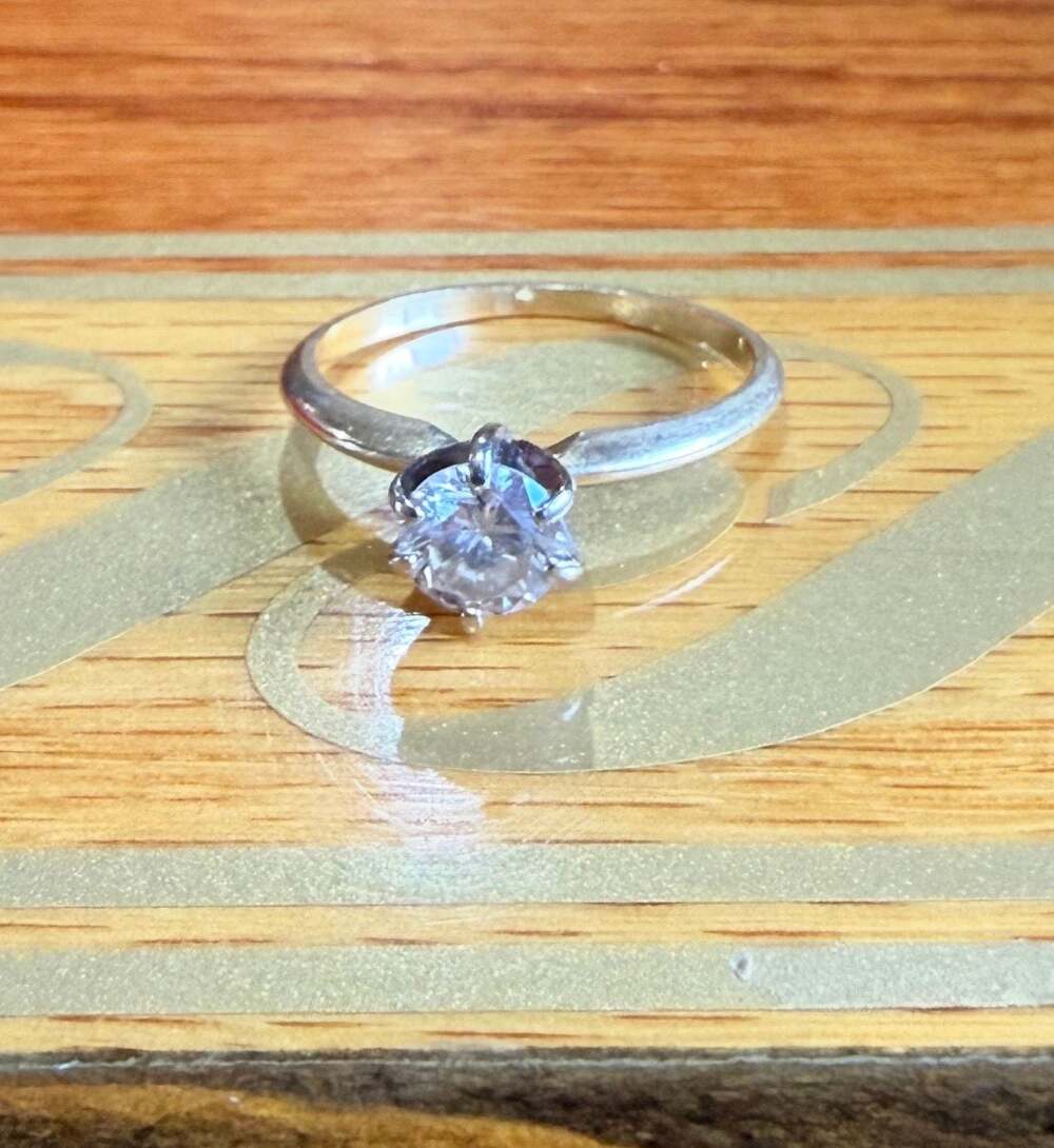 3/4 Carat Round-Cut Natural Diamond Solitaire Engagement Ring in 14K Gold